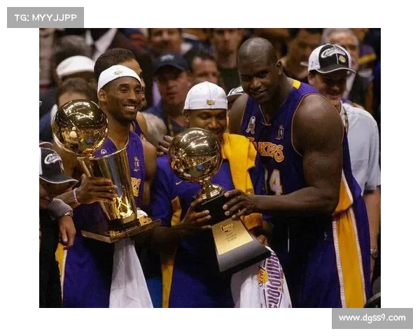 2002年的国王有多华丽?和OK组合大战7场,NBA欠他们一座冠军 2002年的国王有多华丽?和OK组合大战7场,NBA欠他们一座冠军